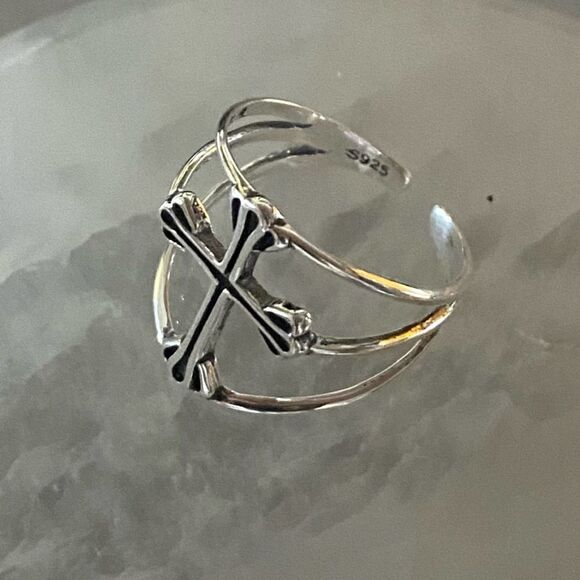 Sterling Silver Minimalist Cross Band Ring Adjustable 7-12 - Picture 5 of 7
